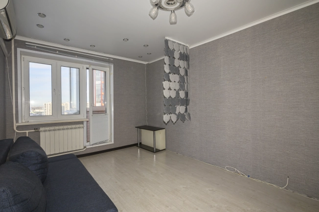 Купить трехкомнатную квартиру у метро Коммунарка в Москве. Вариант № 8845570, 19, площадь -  квм, цена 14200000 рублей