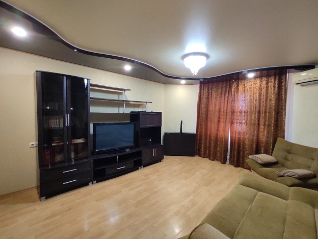 Купить трехкомнатную квартиру в Краснодарском крае. Вариант № 2720903, 1, площадь -  квм, цена 7390000 рублей