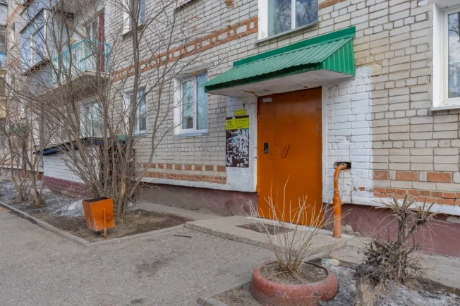 Купить четырехкомнатную квартиру в Амурской области. Вариант № 2524493, 2, площадь -  квм, цена 5000000 рублей