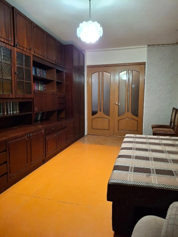 Купить трехкомнатную квартиру в Калуге. Вариант № 6908476, 5, площадь -  квм, цена 6300000 рублей