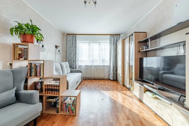 Купить квартиру в Ленинградской области. Вариант № 3064910, 2, площадь -  квм, цена 5350000 рублей