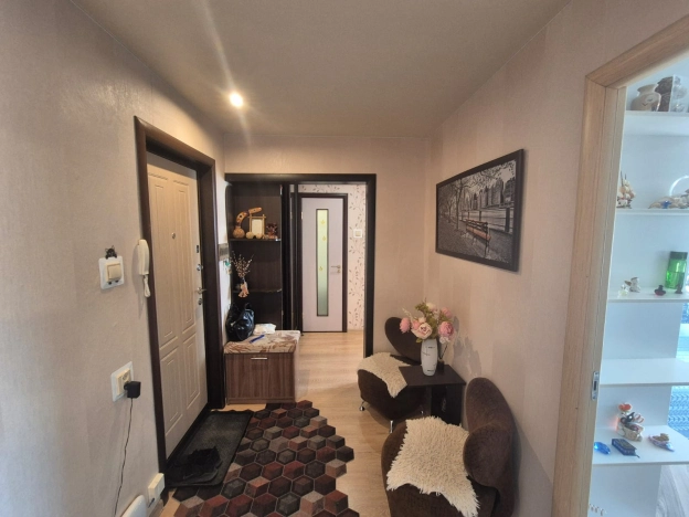 Купить двухкомнатную квартиру в Сыктывкаре. Вариант № 42073, 10, площадь -  квм, цена 5900000 рублей