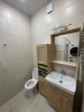 Купить квартиру в Москве. Вариант № 8431324, 7, площадь -  квм, цена 9900000 рублей