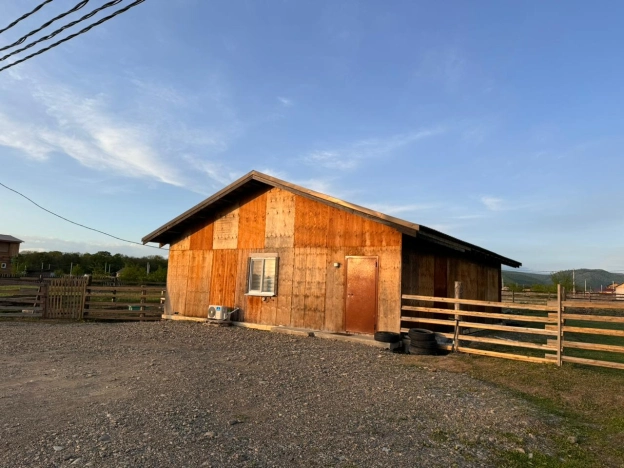 Купить дом на улице Почтовая в Приморском крае. Вариант № 21089, 1, площадь - квм, цена 4000000 рублей