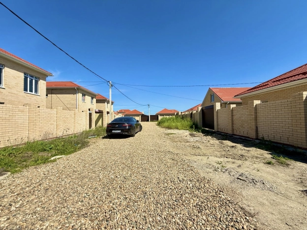 Купить дом на улице Карла Маркса в Краснодаре. Вариант № 40695, 3, площадь -  квм, цена 10000000 рублей