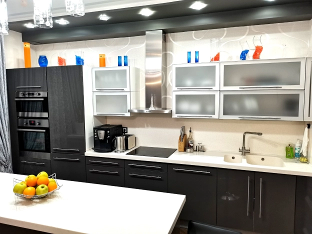 Купить четырехкомнатную квартиру в районе Октябрьский в Новосибирске. Вариант № 6334, 22, площадь -  квм, цена 17500000 рублей