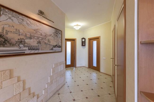 Купить трехкомнатную квартиру в Королёве. Вариант № 36406, 10, площадь - квм, цена 22700000 рублей