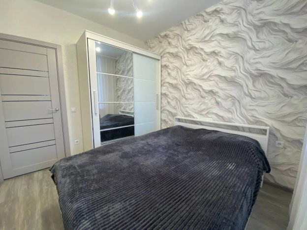 Снять квартиру в Рязани. Вариант № 9073001, 5, площадь -  квм, цена 30000 рублей