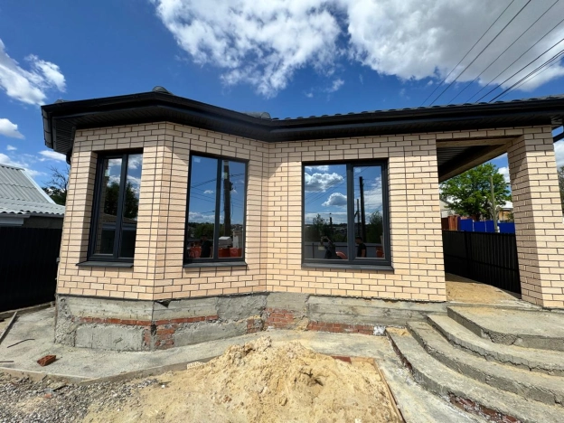 Купить дом в Элисте. Вариант № 44923, 6, площадь -  квм, цена 7500000 рублей