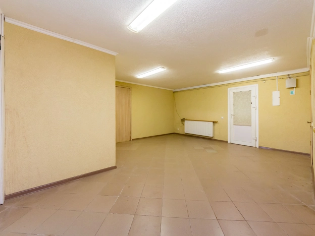 Купить торговые помещения в Калининграде. Вариант № 18275, 15, площадь -  квм, цена 10950000 рублей