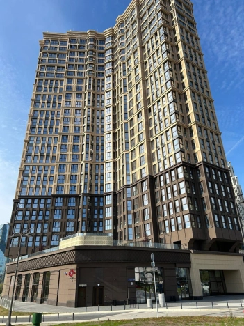 Купить квартиру в Москве. Вариант № 10435867, 2, площадь -  квм, цена 38980000 рублей