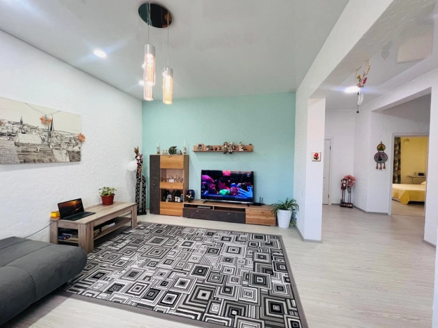 Купить дом в Калининграде. Вариант № 9567323, 8, площадь -  квм, цена 15200000 рублей