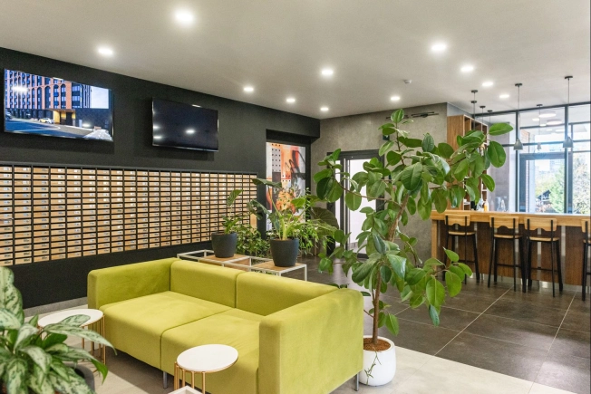 Купить трехкомнатную квартиру в новостройках в Новосибирской области. Вариант № 9936513, 6, площадь -  квм, цена 27828000 рублей