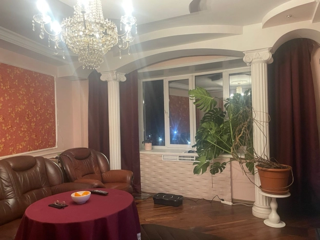 Купить трехкомнатную квартиру в Егорьевске. Вариант № 9994957, 5, площадь -  квм, цена 6800000 рублей