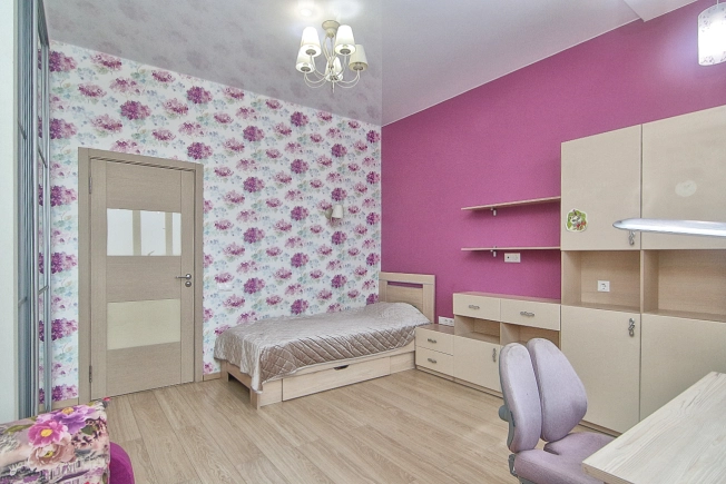 Купить пятикомнатную квартиру в районе Советский в Новосибирске. Вариант № 5590, 12, площадь - квм, цена 24500000 рублей