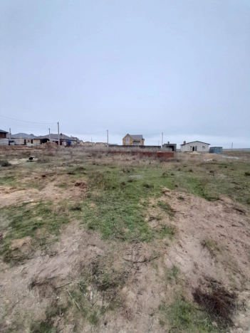 Купить земельный участок на улице Заречная в Республике Калмыкия. Вариант № 6806, 1, площадь -  квм, цена 3500000 рублей