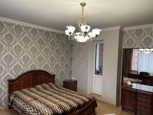 Купить четырехкомнатную квартиру в районе Сокол в Москве. Вариант № 34561, 6, площадь -  квм, цена 24000000 рублей