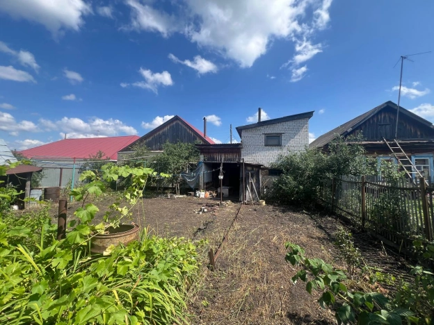 Купить дом на улице Спортивная в Пензенской области. Вариант № 1640913, 14, площадь - квм, цена 2750000 рублей