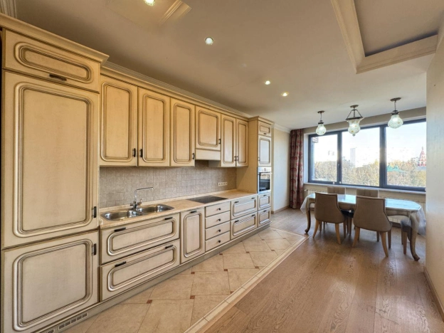 Купить квартиру в Москве. Вариант № 9944975, 3, площадь -  квм, цена 59500000 рублей