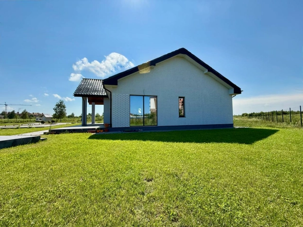 Купить дом на улице Каменная в Зеленоградске. Вариант № 5274, 4, площадь -  квм, цена 13000000 рублей