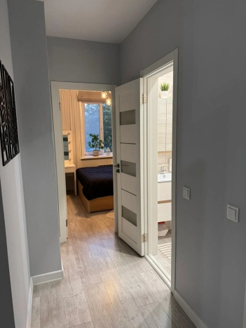 Купить трехкомнатную квартиру в Новосибирске. Вариант № 6948947, 3, площадь -  квм, цена 10500000 рублей