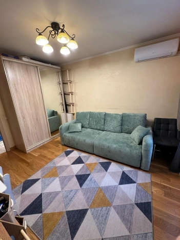 Купить квартиру в Москве. Вариант № 5820981, 14, площадь -  квм, цена 18900000 рублей