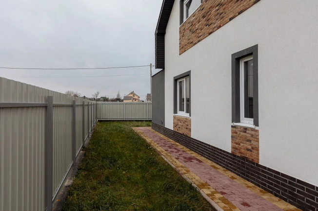 Купить дом в Калининграде. Вариант № 9500527, 9, площадь -  квм, цена 9900000 рублей