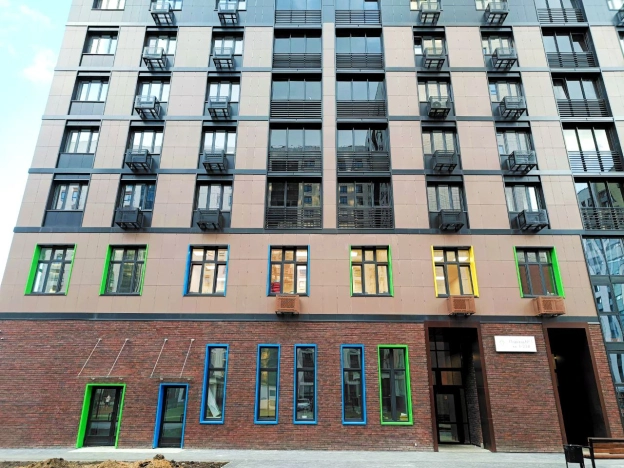 Купить квартиру в ЖК Яблоневые сады ДСК в Воронеже. Вариант № 8037983, 4, площадь -  квм, цена 6050000 рублей