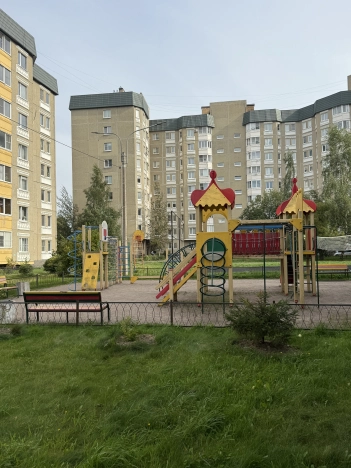 Купить квартиру у метро Парнас в Ленинградской области. Вариант № 38907, 31, площадь -  квм, цена 6400000 рублей