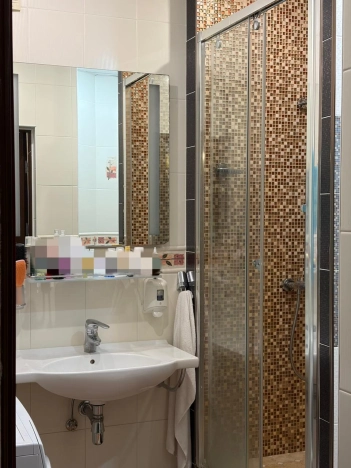 Купить двухкомнатную квартиру в Калужской области. Вариант № 8953260, 14, площадь -  квм, цена 8990000 рублей