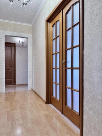 Купить трехкомнатную квартиру в Новосибирске. Вариант № 6152874, 0, площадь -  квм, цена 6600000 рублей