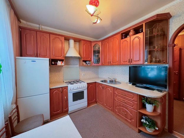 Купить трехкомнатную квартиру на улице Челюскинцев в Белгороде. Вариант № 40343, 0, площадь -  квм, цена 7200000 рублей