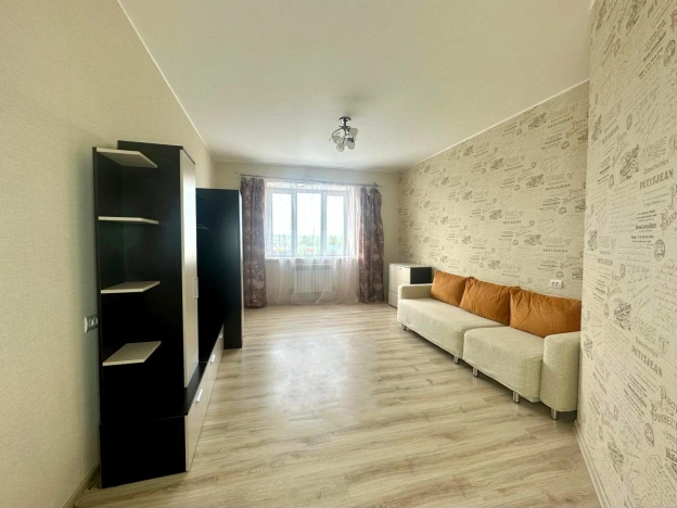 Купить однокомнатную квартиру в Калужской области. Вариант № 41105, 6, площадь -  квм, цена 4500000 рублей