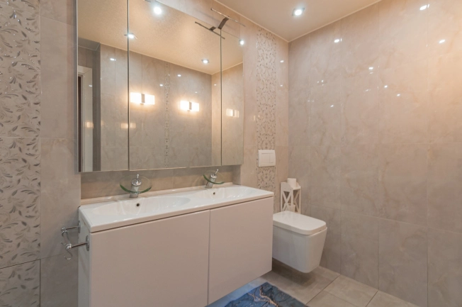 Купить четырехкомнатную квартиру в Вологде. Вариант № 28846, 18, площадь -  квм, цена 11750000 рублей