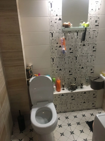 Купить однокомнатную квартиру в районе Советский в Новосибирске. Вариант № 5921636, 6, площадь -  квм, цена 4300000 рублей