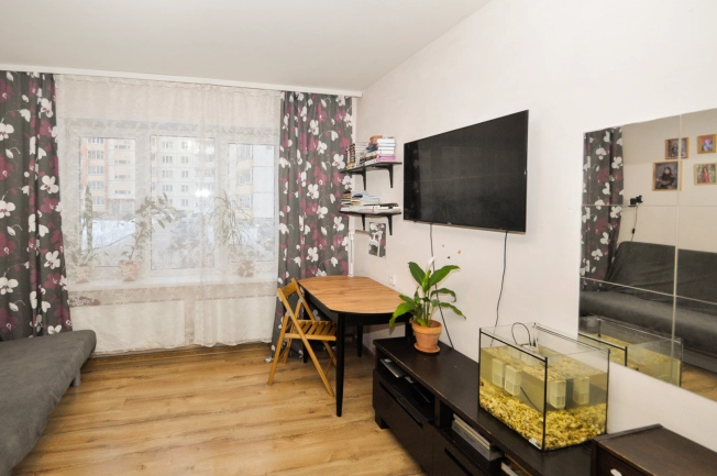 Купить однокомнатную квартиру на улице Петухова в Новосибирске. Вариант № 37721, 2, площадь -  квм, цена 3150000 рублей