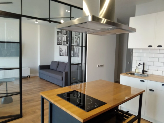 Купить Студию в Волгограде. Вариант № 352474, 10, площадь -  квм, цена 7900000 рублей