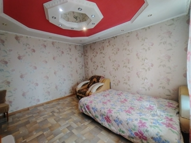 Купить двухкомнатную квартиру на улице переулок Николая Липового в Бийске. Вариант № 5921962, 10, площадь -  квм, цена 4750000 рублей