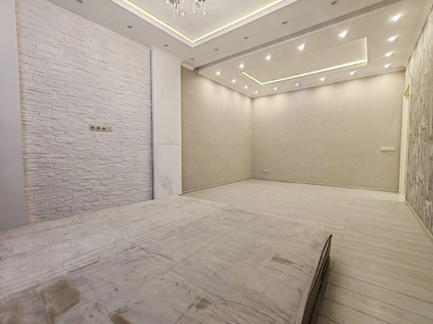 Купить трехкомнатную квартиру на улице Ленинский проспект в Москве. Вариант № 9826966, 8, площадь -  квм, цена 14000000 рублей