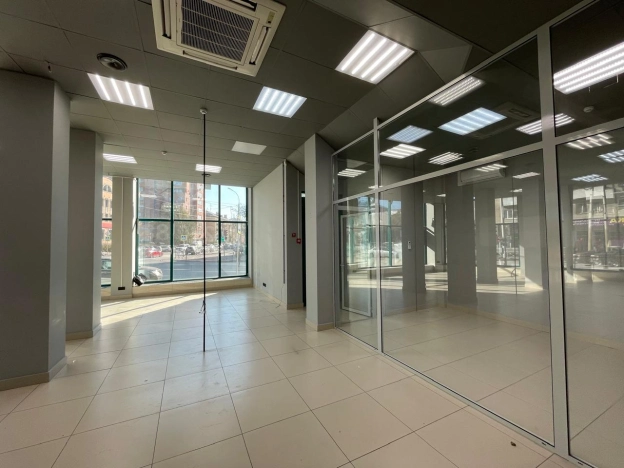 Снять коммерческую недвижимость в Новосибирске. Вариант № 5471818, 1, площадь - квм, цена 189000 рублей