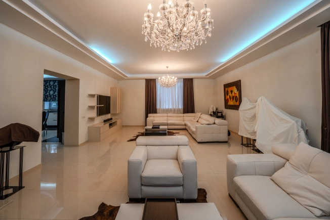 Купить дом в Москве. Вариант № 9148977, 8, площадь - квм, цена 75000000 рублей