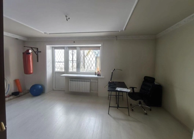 Купить квартиру на улице Бабушкина в Улан-Удэ. Вариант № 4803484, 3, площадь -  квм, цена 13700000 рублей