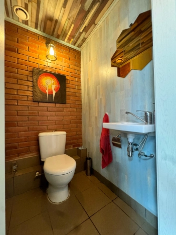 Снять коммерческую недвижимость в Омске. Вариант № 9145953, 20, площадь -  квм, цена 85000 рублей