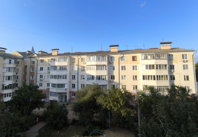 Купить трехкомнатную квартиру на улице Железнякова в Белгороде. Вариант № 2089579, 24, площадь - квм, цена 5600000 рублей