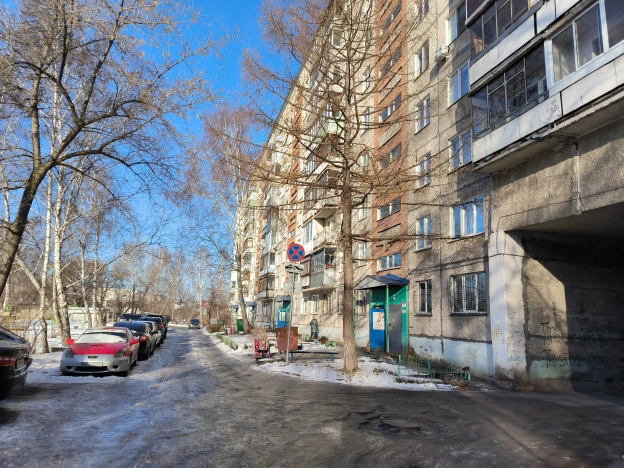 Купить трехкомнатную квартиру на улице Жилмассив в Новосибирской области. Вариант № 9406193, 0, площадь -  квм, цена 4900000 рублей