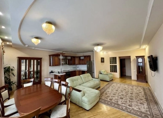 Купить квартиру в Москве. Вариант № 9178285, 0, площадь - квм, цена 38900000 рублей