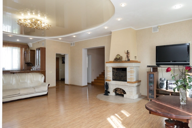 Купить дом в Амурской области. Вариант № 3263468, 8, площадь -  квм, цена 37777777 рублей