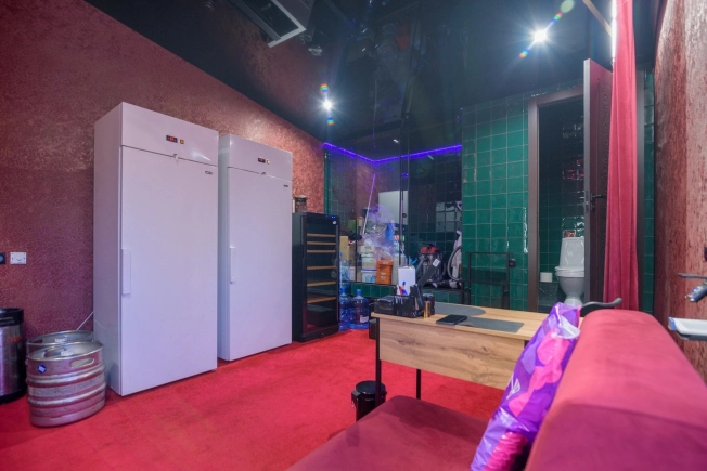 Купить коммерческую недвижимость в Новосибирске. Вариант № 8086960, 34, площадь -  квм, цена 25000000 рублей