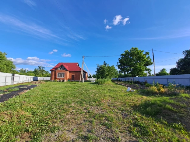 Купить дом на улице Почтовая в Приморском крае. Вариант № 8739, 6, площадь -  квм, цена 1900000 рублей