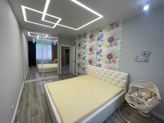 Купить трехкомнатную квартиру в Пушкине. Вариант № 10970, 9, площадь -  квм, цена 9500000 рублей